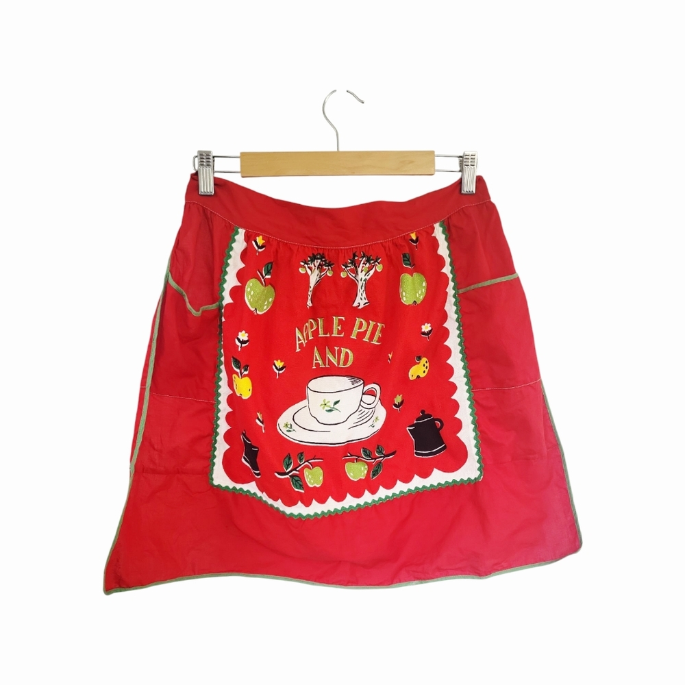 Vintage Kitschy Apple Pie & Coffee Red Kitchen 1/2 Apron